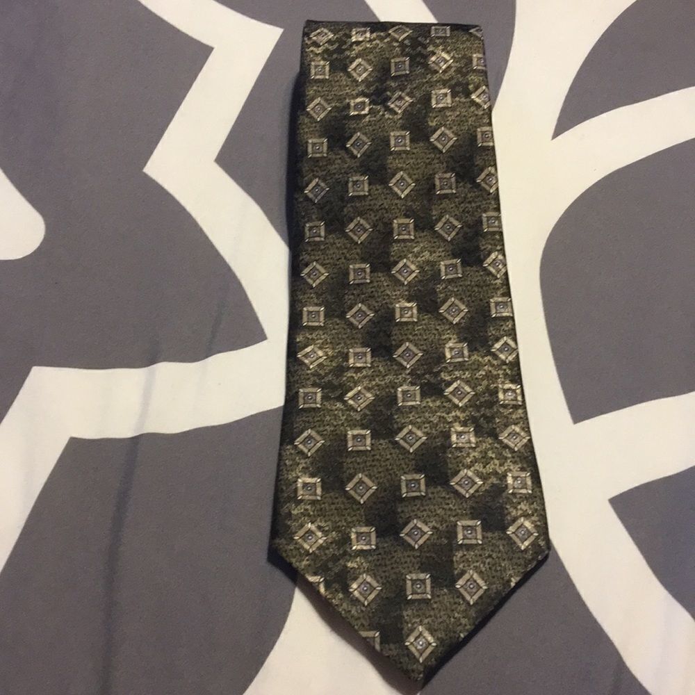 Men’s String beans tie - Picture 2 of 4